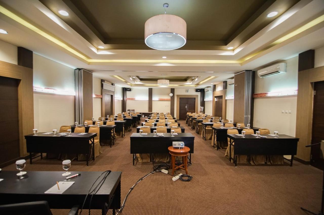 Sofyan Hotel Soepomo Jakarta Kültér fotó