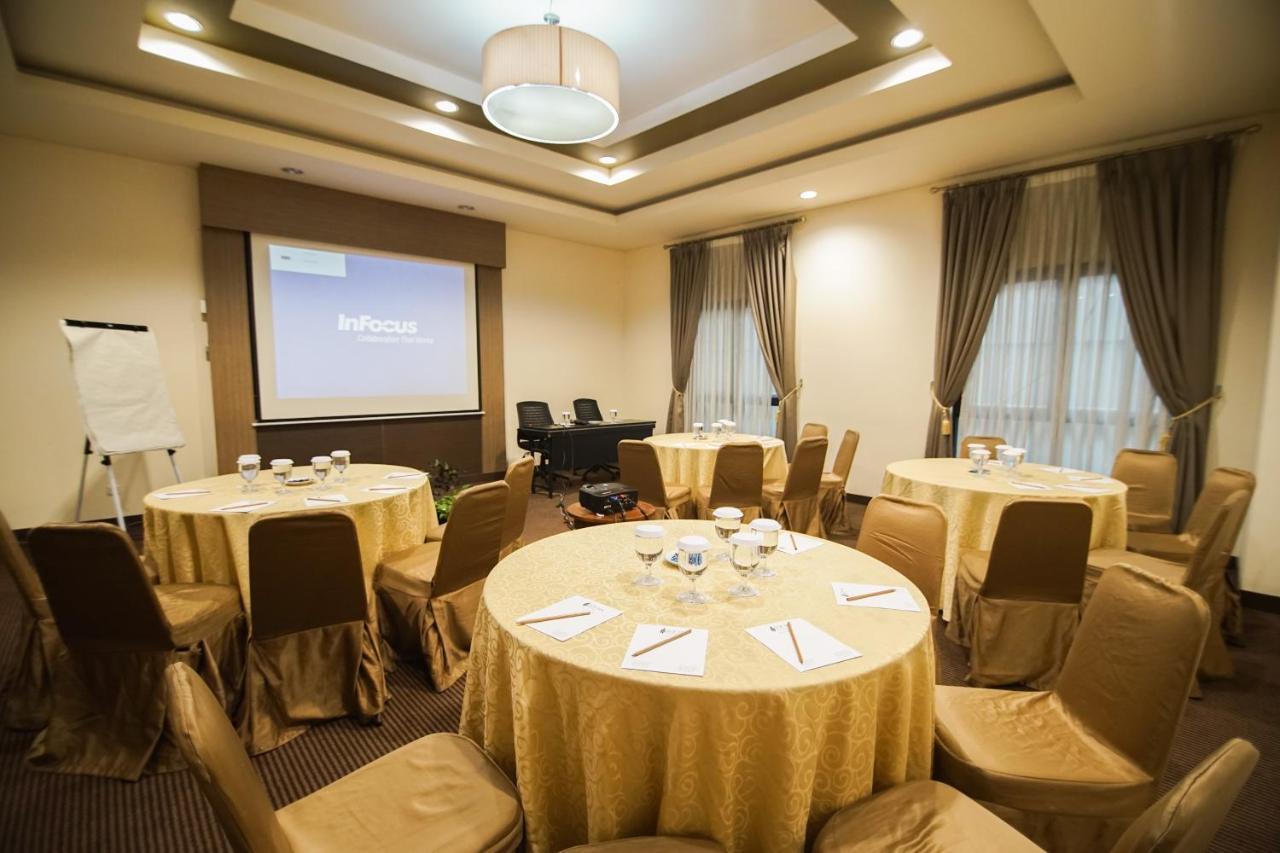 Sofyan Hotel Soepomo Jakarta Kültér fotó