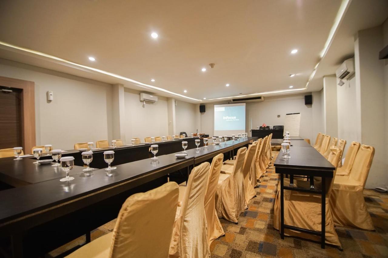 Sofyan Hotel Soepomo Jakarta Kültér fotó