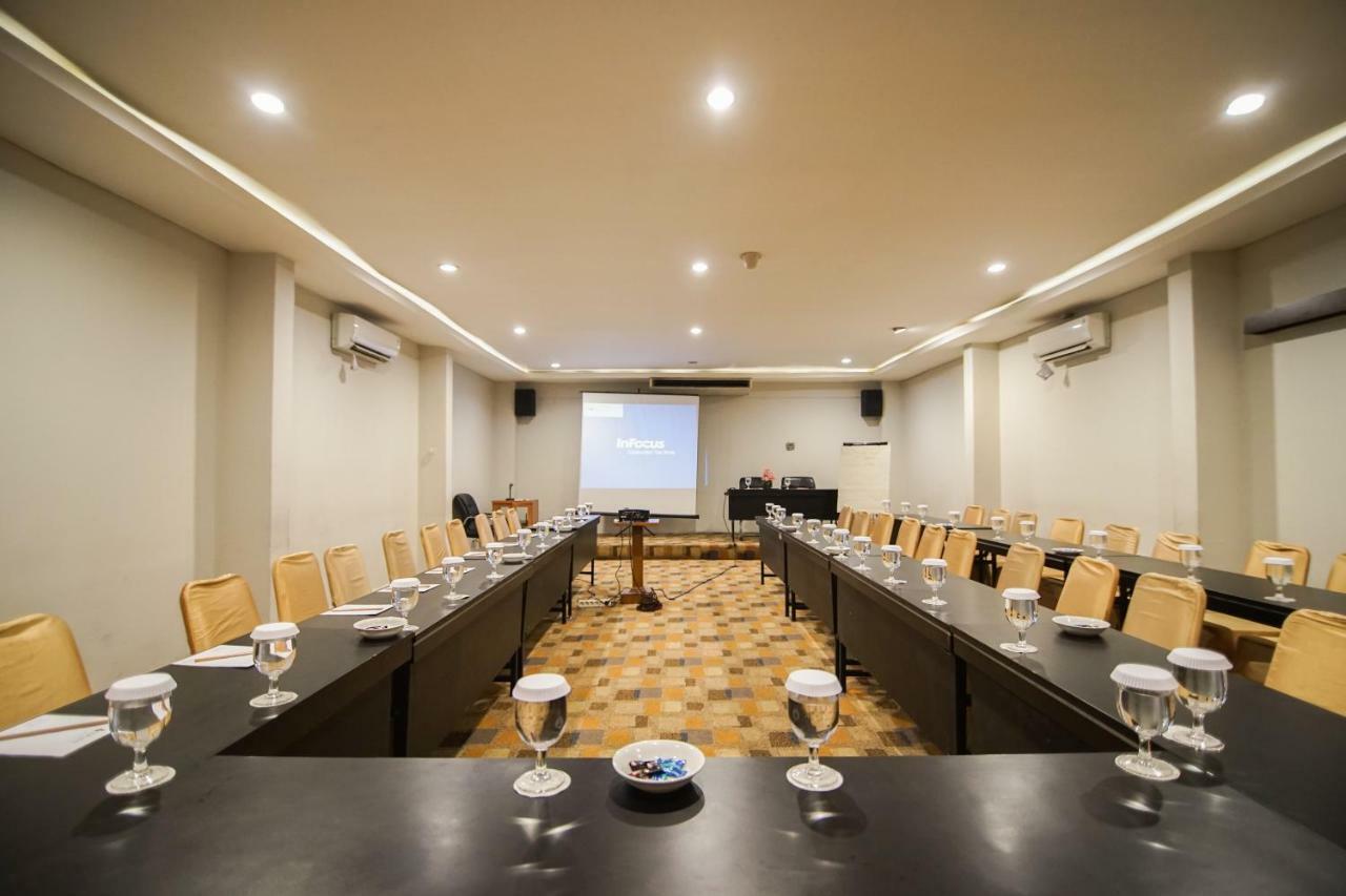 Sofyan Hotel Soepomo Jakarta Kültér fotó
